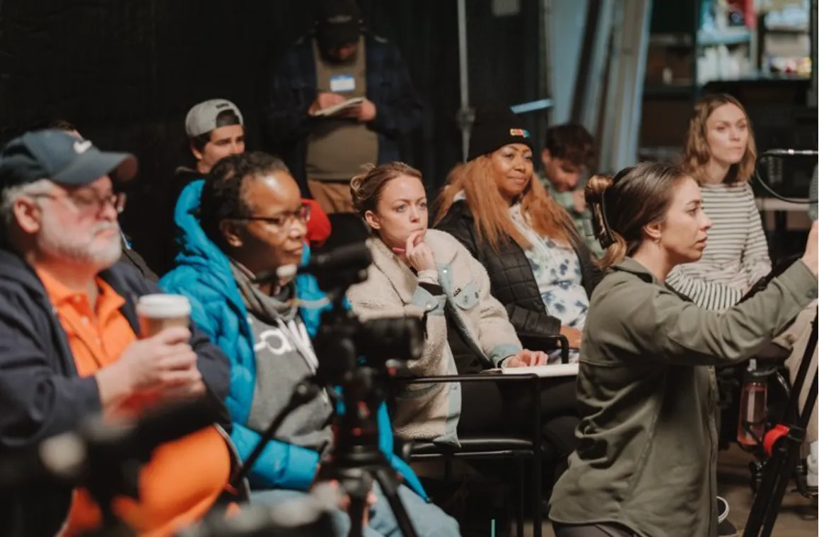 Bridging the Gap Between Actors and Directors on Set